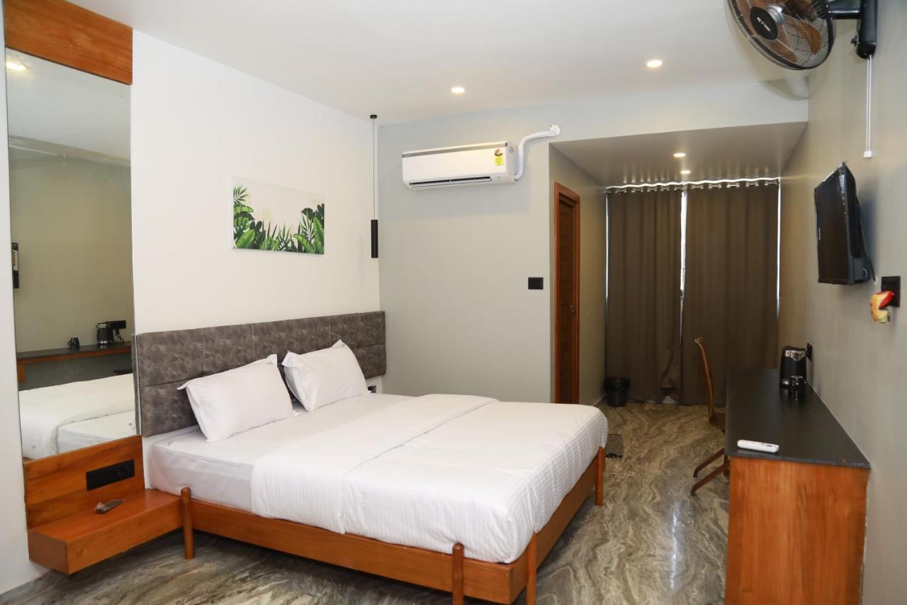 Luxe Inn Kannur Esterno foto