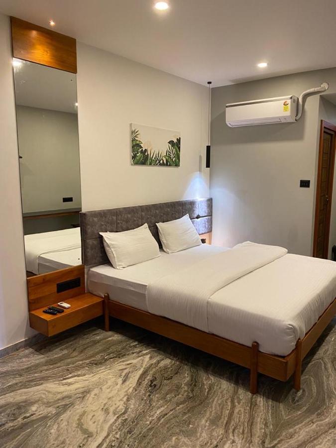 Luxe Inn Kannur Esterno foto