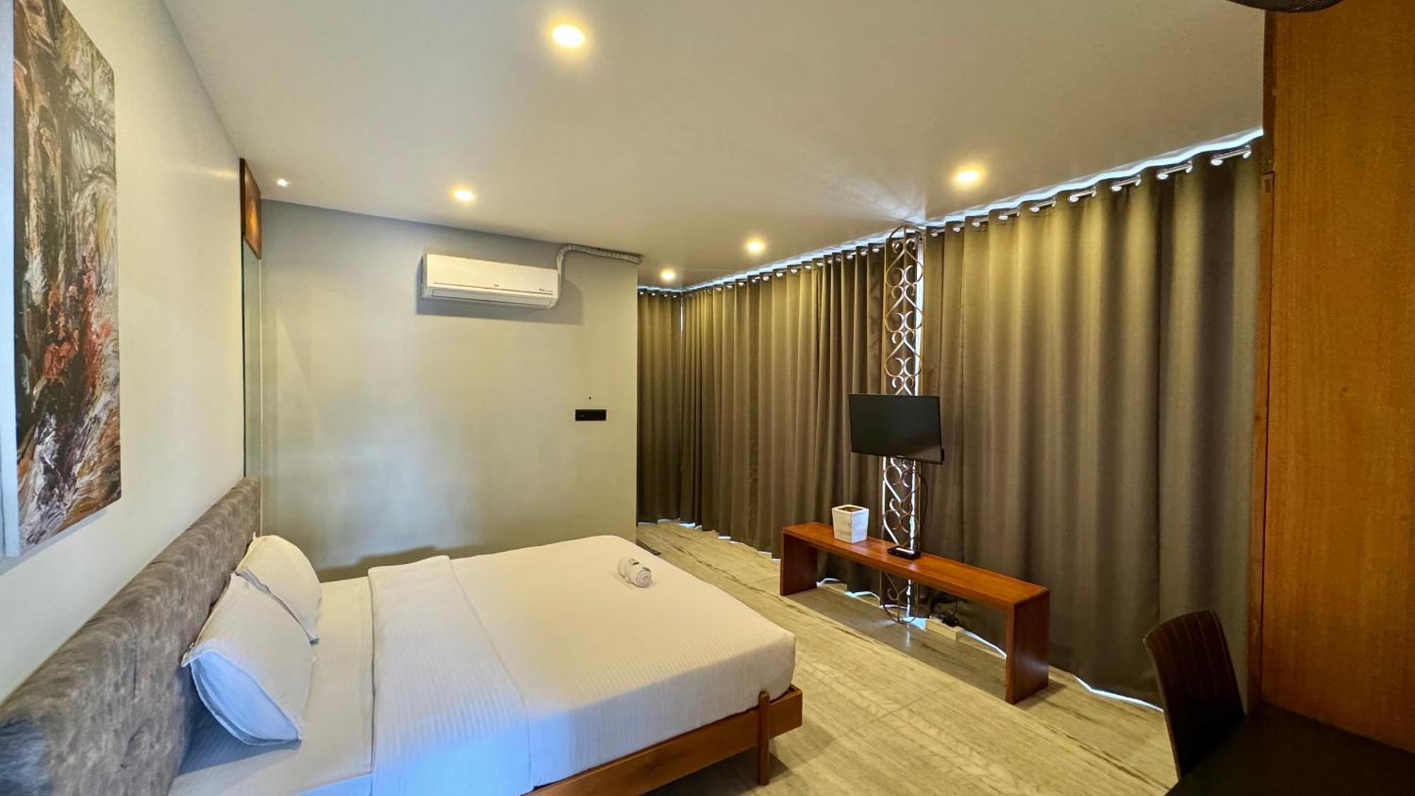 Luxe Inn Kannur Esterno foto